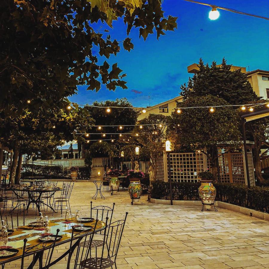 Hotel Parco Delle Rose San Giovanni Rotondo Ngoại thất bức ảnh
