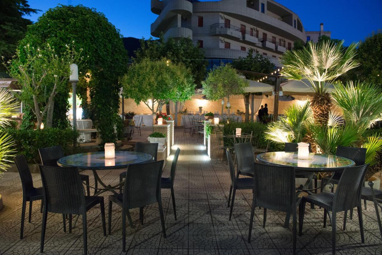 Hotel Parco Delle Rose San Giovanni Rotondo Ngoại thất bức ảnh